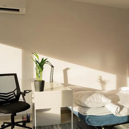 דירה Digital Nomad With Free Gym Pass And Office Setup