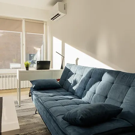 Apartamento Digital Nomad With Free Gym Pass And Office Setup *