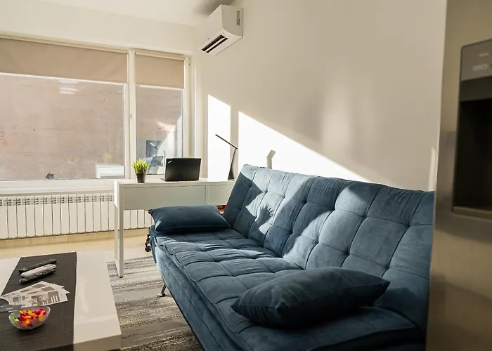 דירה Digital Nomad With Free Gym Pass And Office Setup *